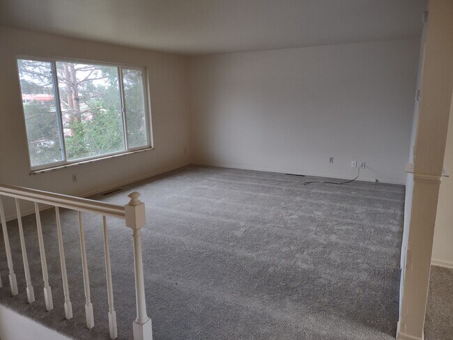 Building Photo - 3639 Garland Ct