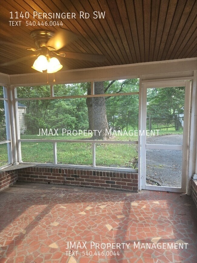 Building Photo - 1140 Persinger Rd SW