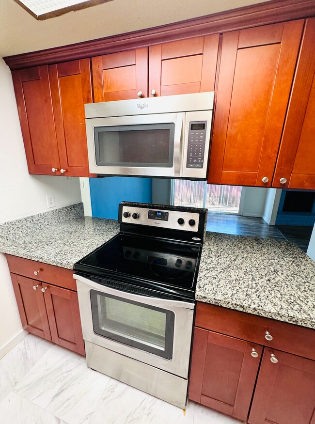 Building Photo - 5169