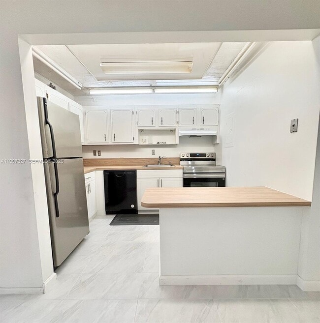 Building Photo - 7300 NW 17th St