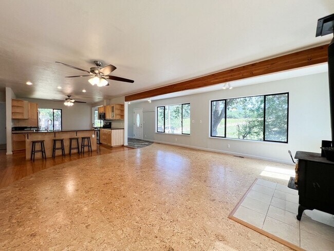 Building Photo - Vineyard-View Retreat with Bonus Room & Exceptional Outdoor Living