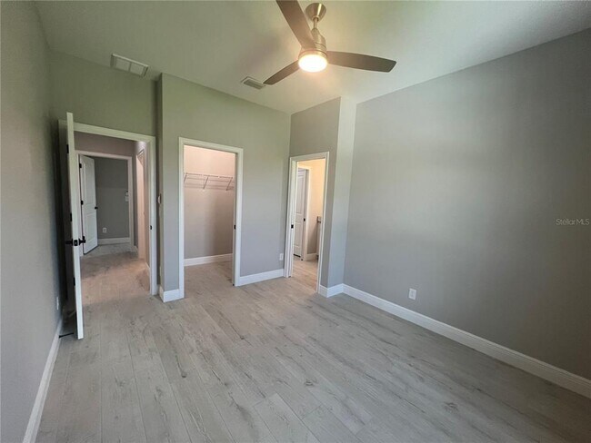 Building Photo - 133 Thelma Dr