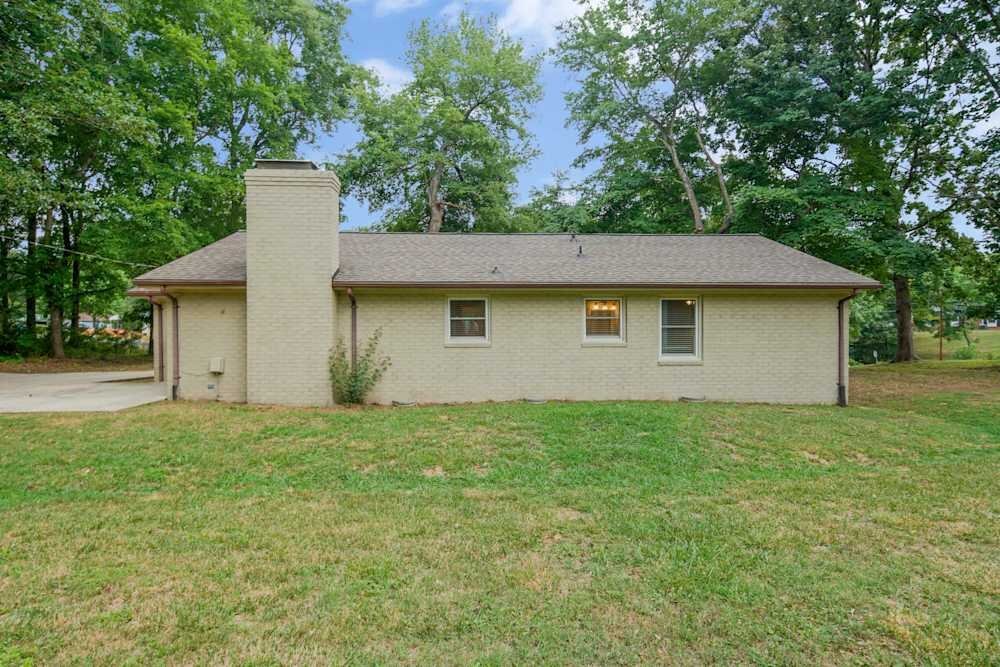 Building Photo - 3915 Amsbury Dr