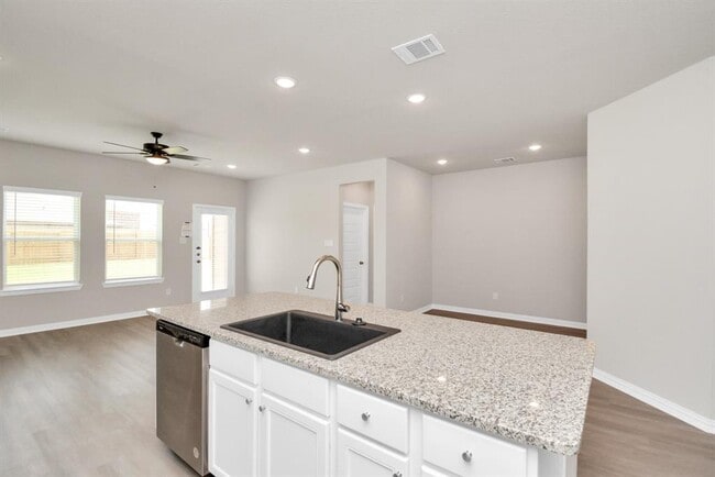 Building Photo - 27110 Newport Trce Ln