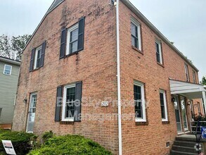 Building Photo - 2512 Plateau Rd