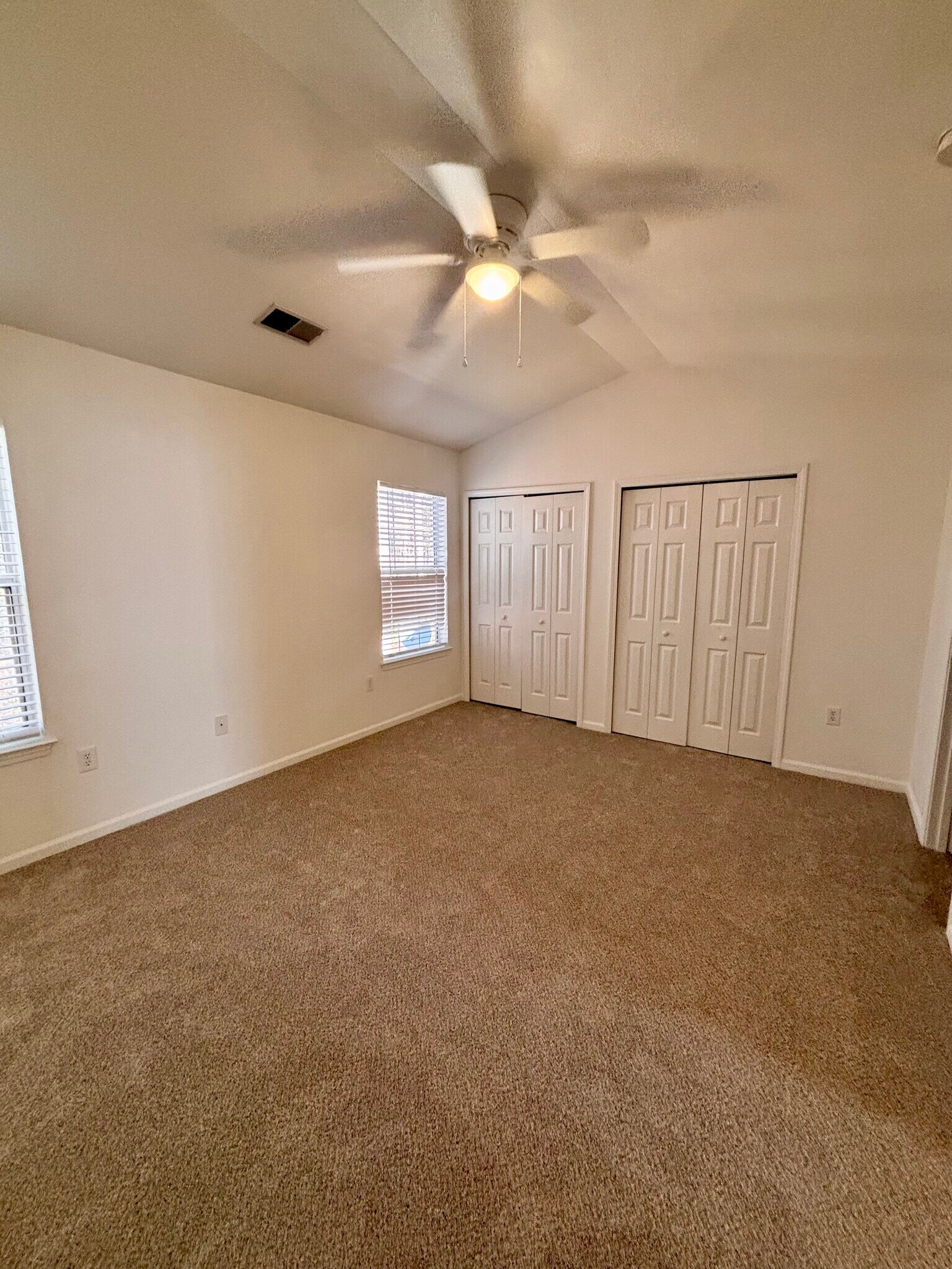 Building Photo - 1116 Island Club Dr