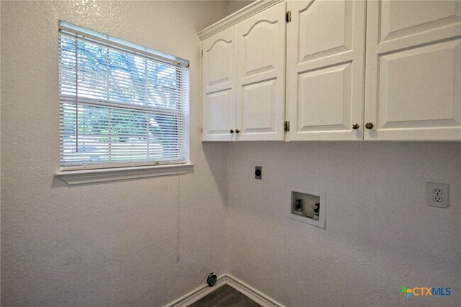 Building Photo - 380 Las Brisas Blvd