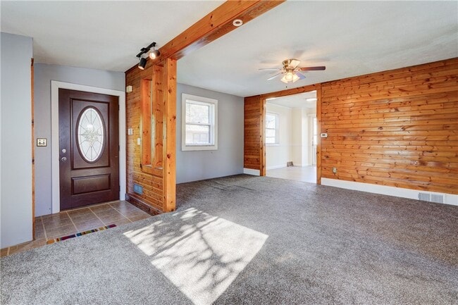 Building Photo - 304 Zuber Rd