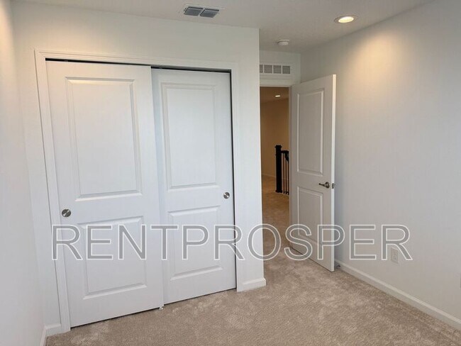 Building Photo - 13925 Easdale Aly