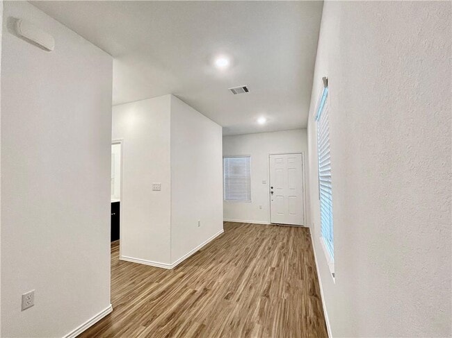 Building Photo - 14217 Lyndora Ln