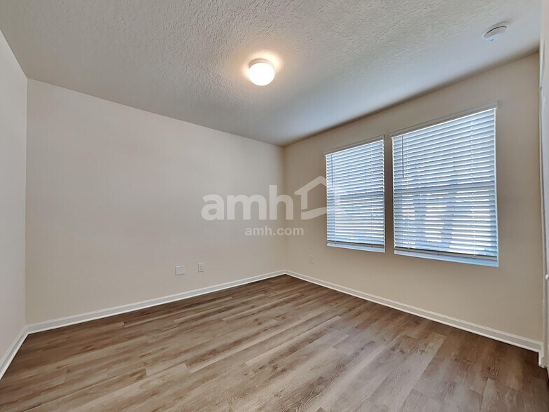 Building Photo - 3462 Lynn Ct