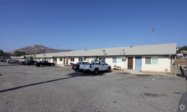 Building Photo - 3855 Stobbs Way