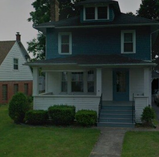 Front of house - 42 Howard Ave