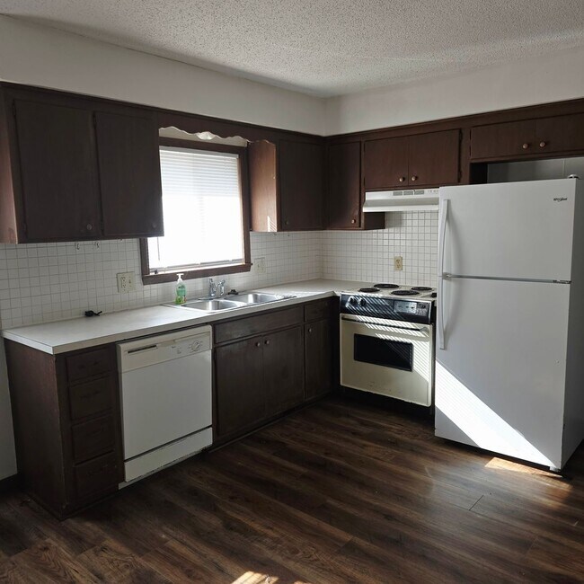 Building Photo - Cairo-1430/1432