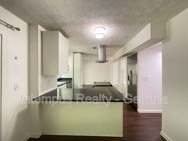 Building Photo - 10440 Virginia Pine Ln