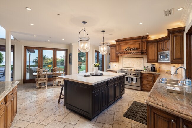 Building Photo - 22560 Carbon Mesa Rd