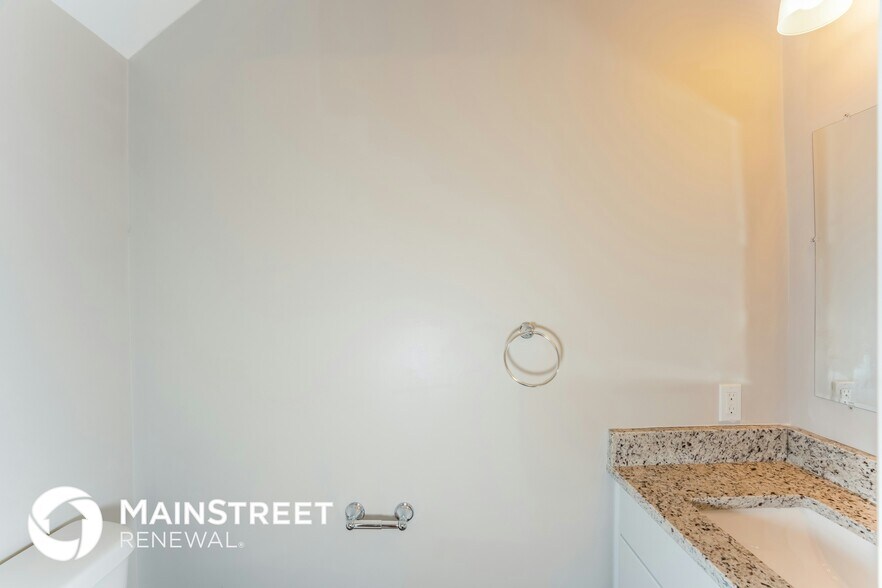 Building Photo - 3421 4th Ave S