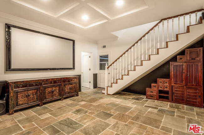 Building Photo - 353 N Gunston Dr