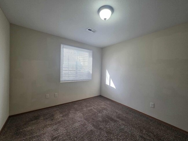 Building Photo - Affordable rental!!!