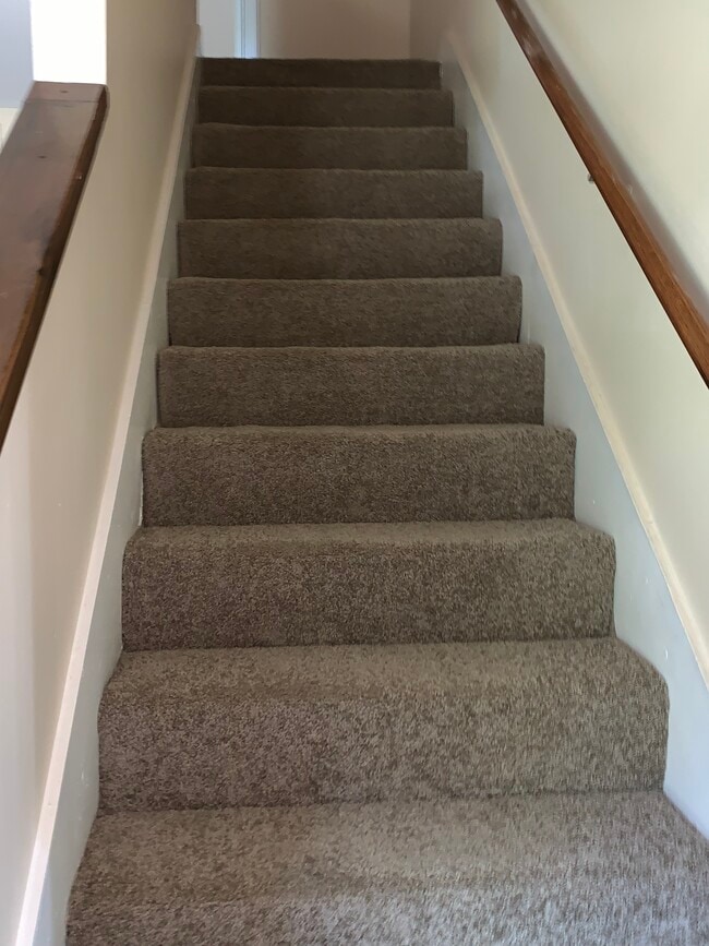 Building Photo - 803 Holder Ct