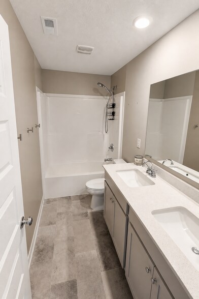 Building Photo - 9160 Larson Dr