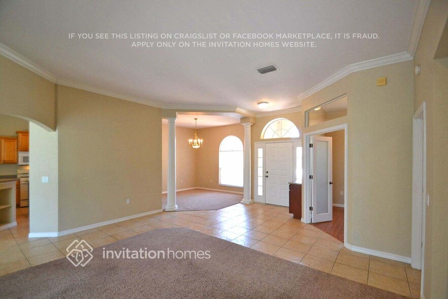 Building Photo - 11906 Summer Meadow Dr