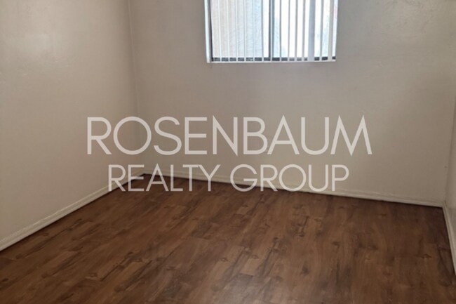 Building Photo - Charming 1-bedroom, 1-bath apartment in a ...
