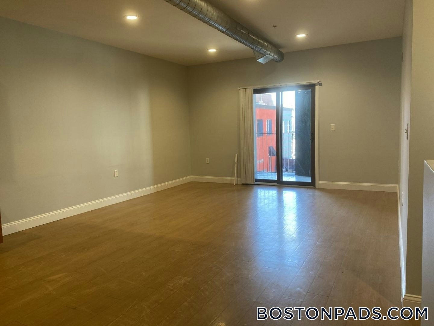 Building Photo - 26 Portland St