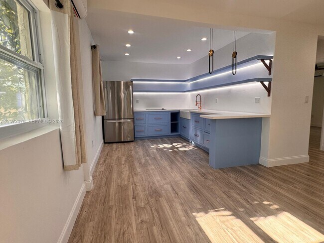 Building Photo - 277 NE 55th St