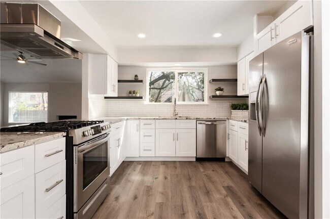 Building Photo - 12223 Cabana Ln