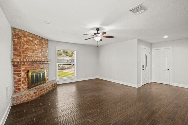 Building Photo - 1030 Grand Jct Dr