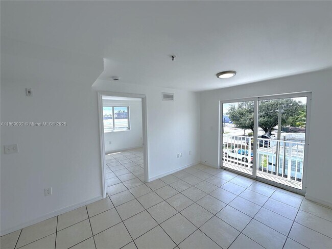 Primary Photo - 2401 NW 23 St