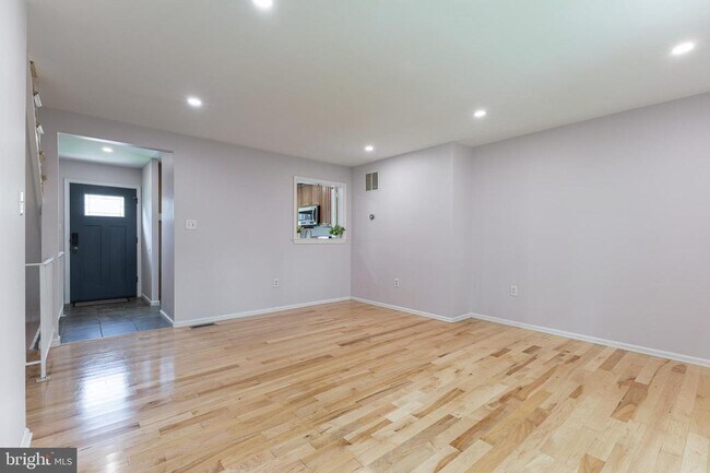 Building Photo - 7907 Pebble Brook Ct