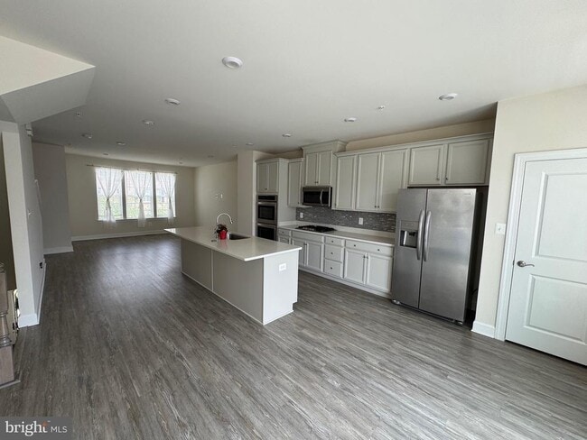 Building Photo - 2879 Chalkstone Pl