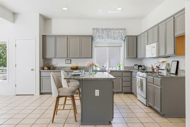 Building Photo - 2915 Sonoran Ct