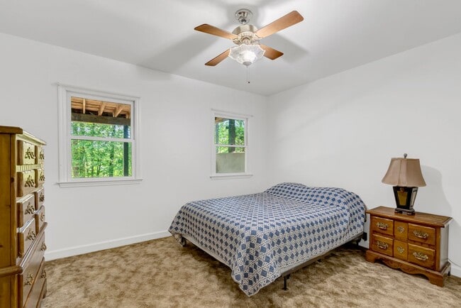 Building Photo - This WATERFRONT-FULLY FURNISHED-ALL INCLUSIVE HOME IS READY FOR YOU.