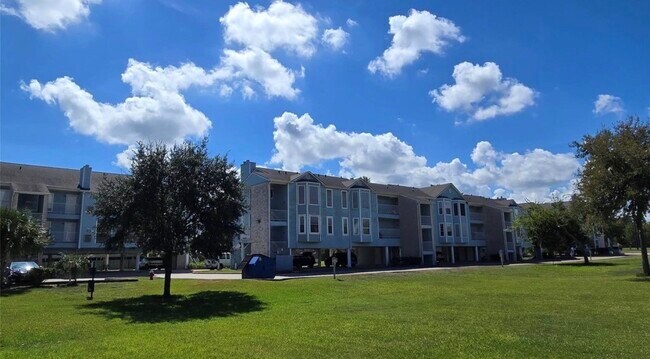 Building Photo - 18617 Egret Bay Blvd