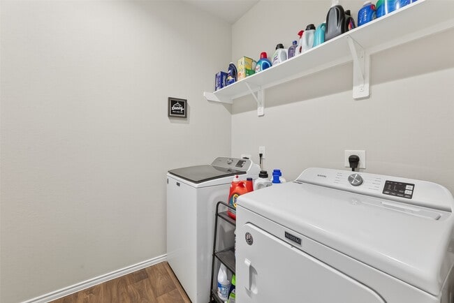 Building Photo - 4214 Fornari Ln