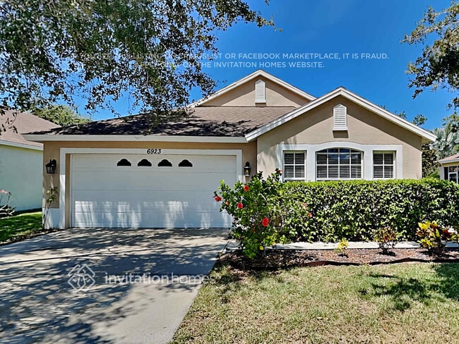 Building Photo - 6923 34th Ave E