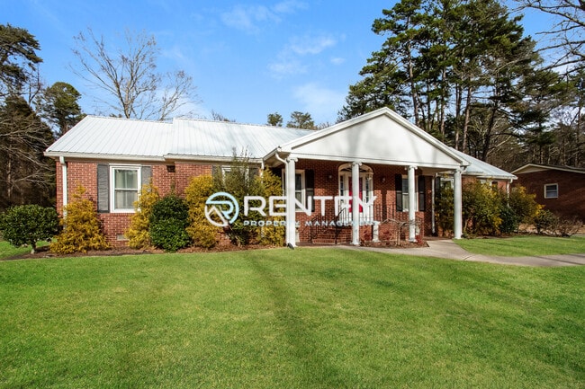 Building Photo - 606 Milford Hills Rd