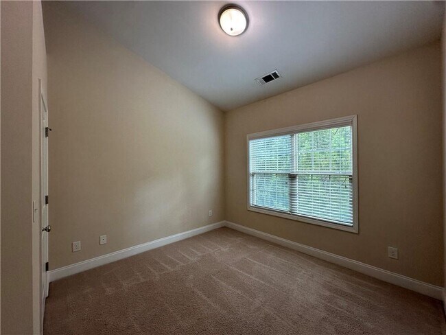 Building Photo - 2417 Tenor Ln