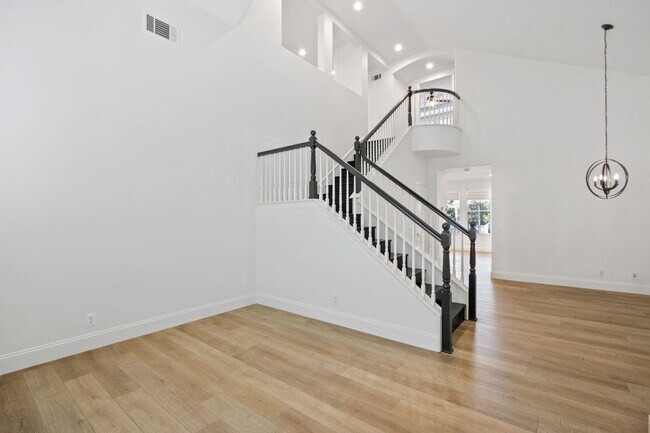 Building Photo - 7 Merriweather Pl