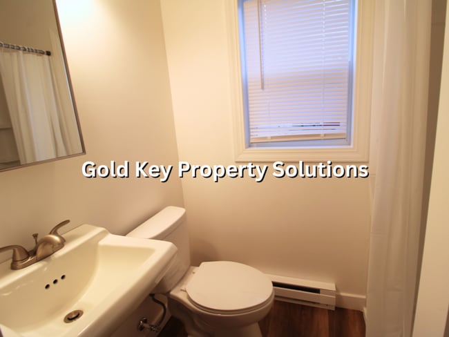 Building Photo - 4105 Main St