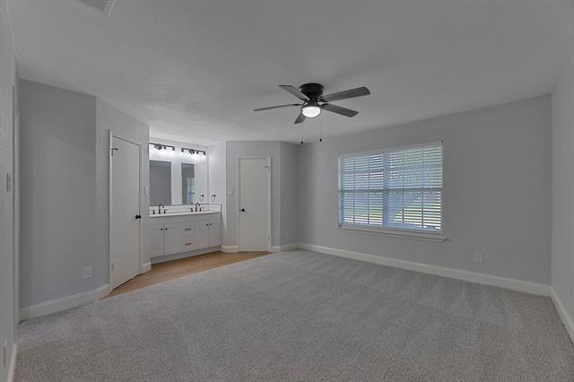 Building Photo - 8914 Doliver Dr