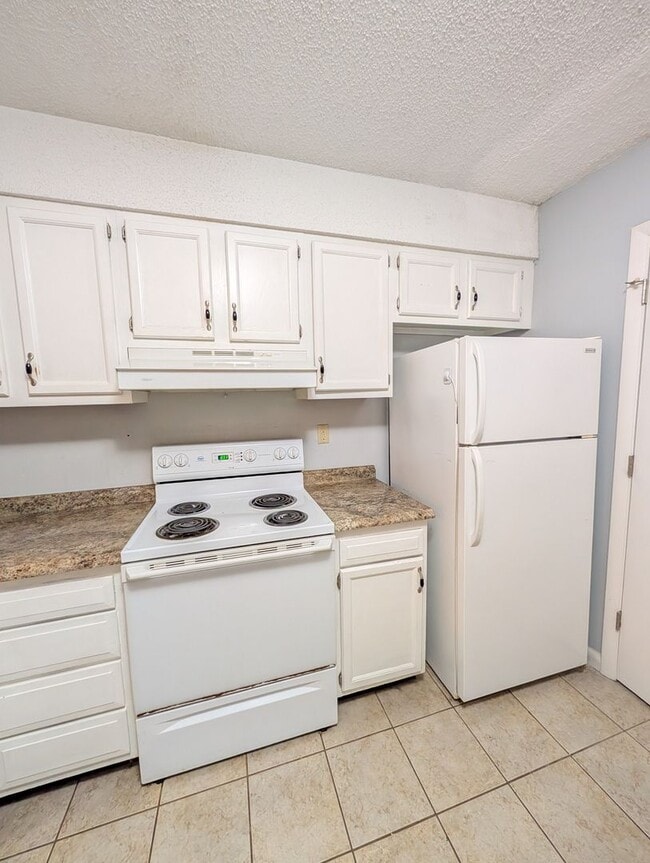 Building Photo - Arden Duplex