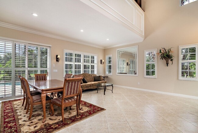 Building Photo - 2002 Graden Dr