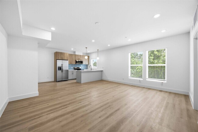 Building Photo - 5408 San Jose St