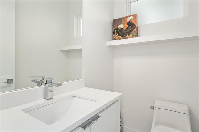 Building Photo - 1510 N Washington Ave