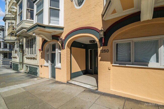 Building Photo - 1250 Taylor St