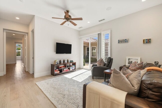 Building Photo - 81550 Tiburon Dr